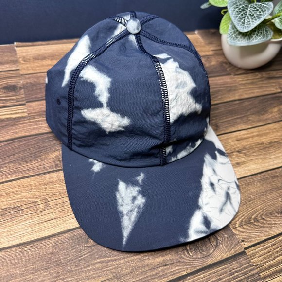 Lululemon Baller Hat Soft Adjustable NWT One Size (Indigo Ice Print Blue Multi) - Picture 4 of 13